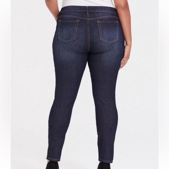 TORRID Tall Curvy Cuffed Skinny Blue Jeans Women's 12T Classic 5 pocket Denim - Picture 10 of 11